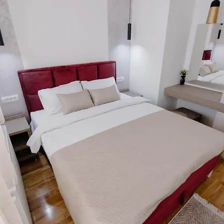 Cherry Lux Apartment