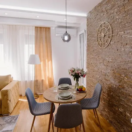 Cherry Lux Arandjelovac