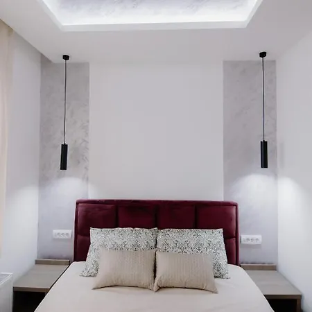 Cherry Lux Apartment *
