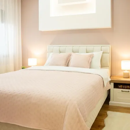 Appartamento Cherry Lux Arandjelovac